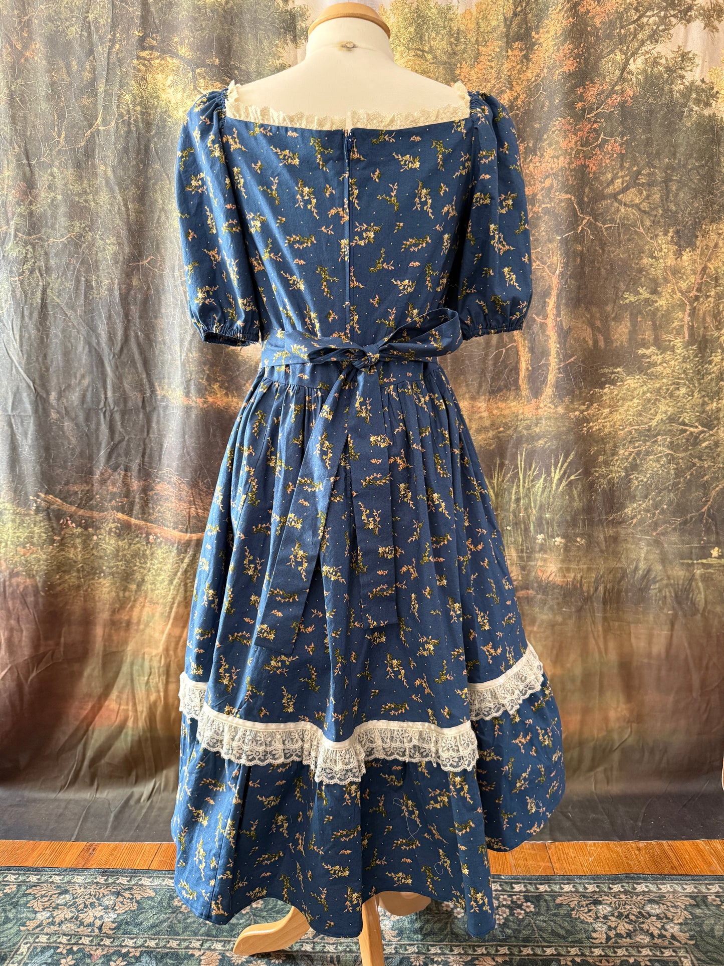 Blue Floral Puff Sleeve Dress
